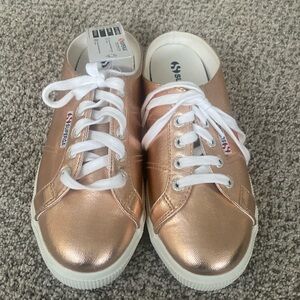 Women’s Superga shoe